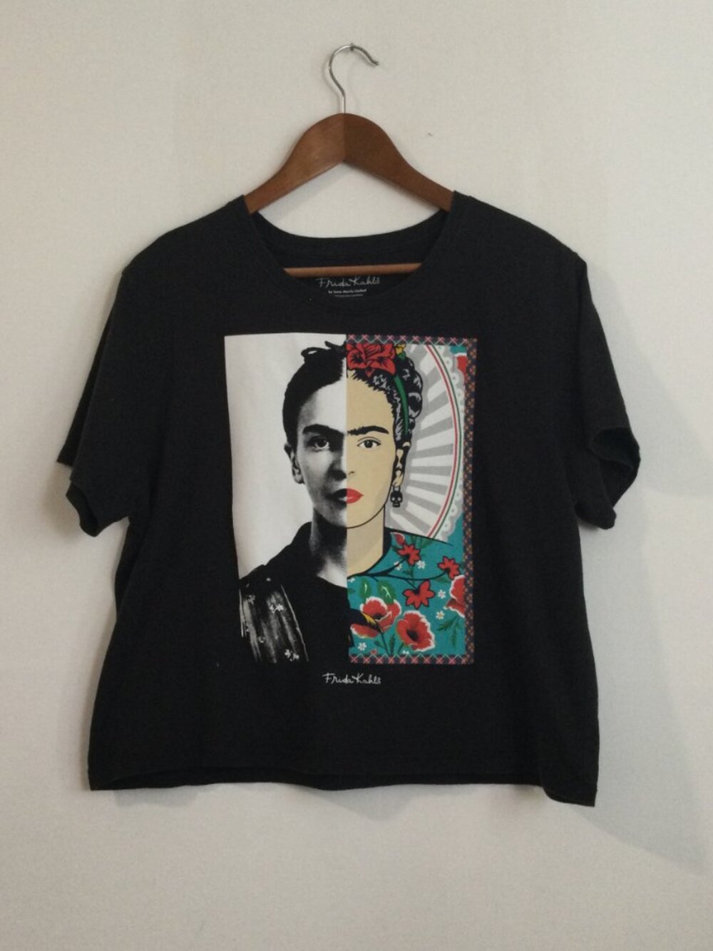 Frida Kahlo 100% Cotton Black Cropped Graphic Tee by Isaac Morris XL